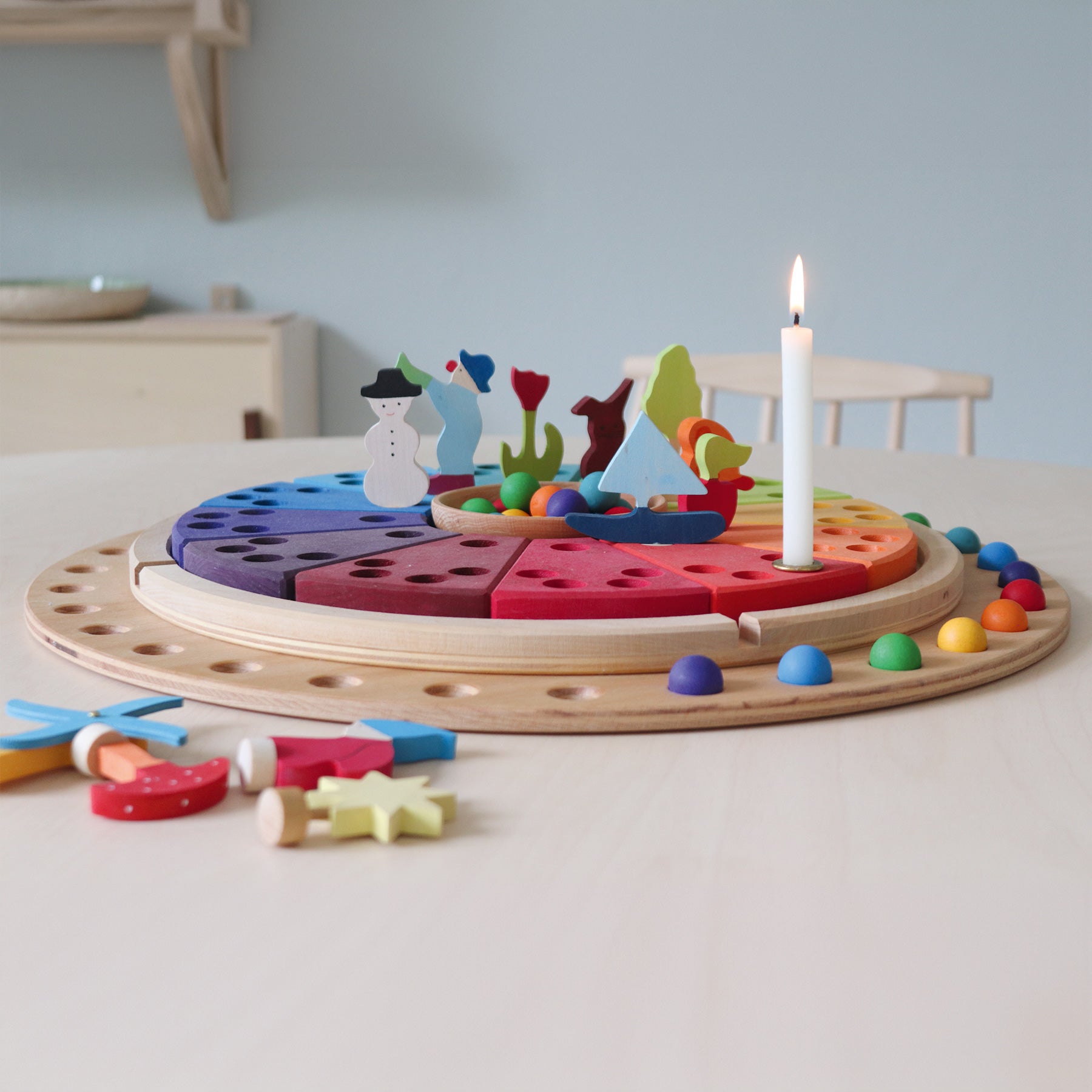 Kleine Holzmurmeln