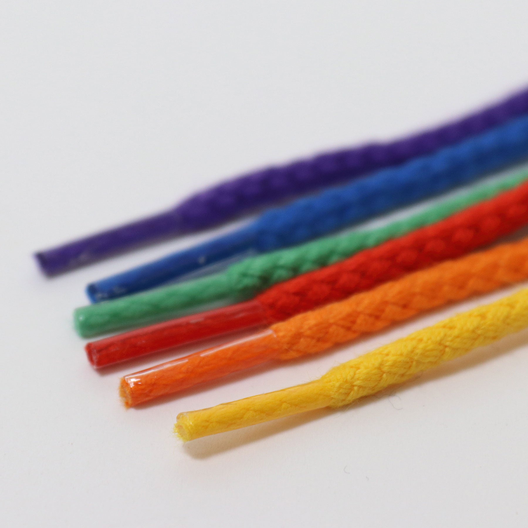 Regenbogen Schnüre