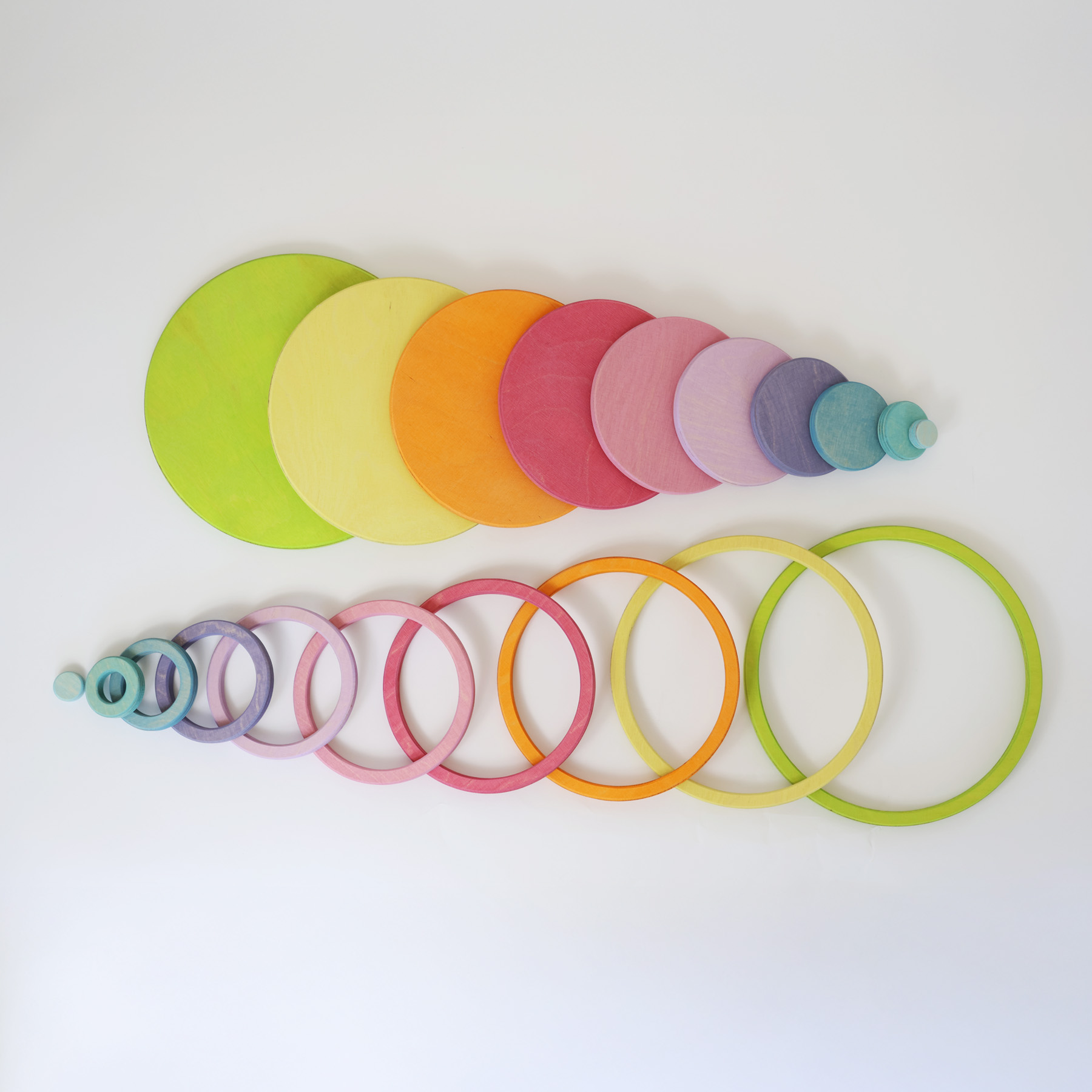 Concentric Circles and Rings Pastel